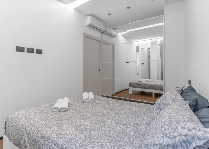 Arq14 - Duomo-loreto - Romantic Apartment *